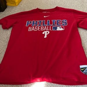 Size Medium Nike Phillies Shirt